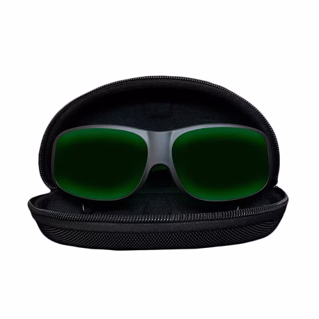 CELLER8 Red Light Glasses in case